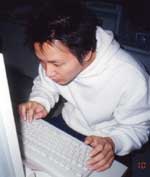 ���K���i