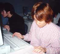 ���K���i