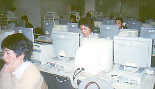 ��ˁA�N���Y�A�d